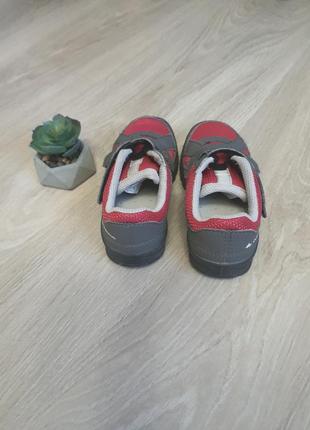 Кросівки дитячі quechua 25 розмір3 фото