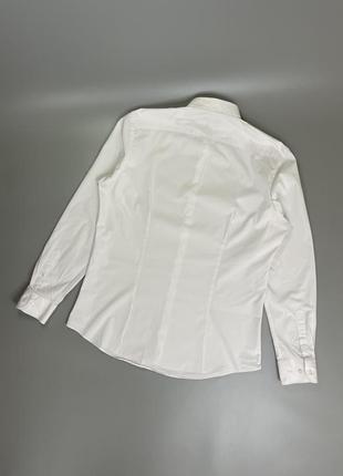 Базовая белоснежная приталенная классическая рубашка we, слим, зауженная, однотонная4 фото