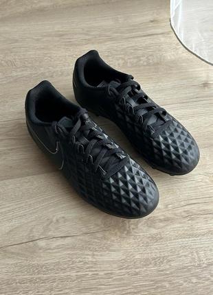 Дитячі футбольні бутси nike tiempo legend 8 club fg/mg3 фото