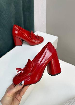 Червоні шкіряні лакові туфлі2 фото