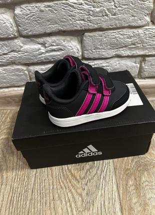 Кросівки adidas2 фото