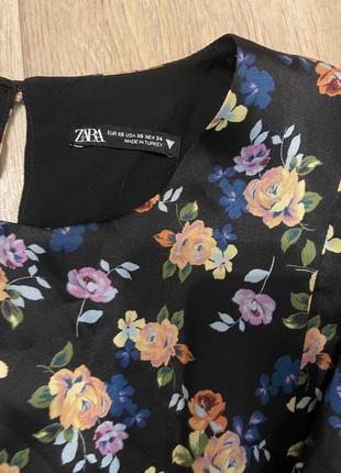 Платье zara, сатиновое, в принт, цветы, шикарное, мини, пышное, клеш4 фото