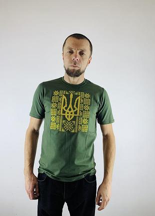 Патріотична футболка вишита хрестиком