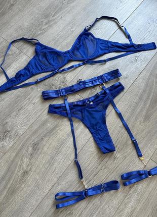 Комплект жіночої нижньої білизни