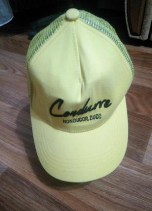 Кепка розмір універсальний