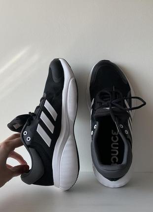 Новые кроссовки adidas (41 р)3 фото