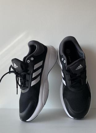 Новые кроссовки adidas (41 р)5 фото