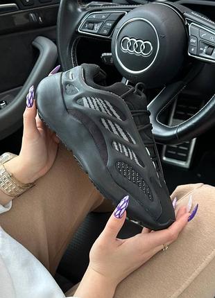 Женские кроссовки adidas yeezy tbl 700 v3 alvah 36-37