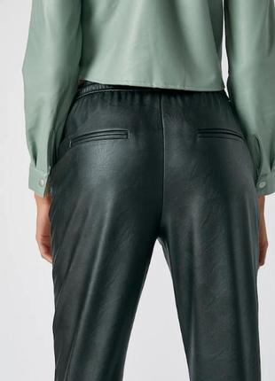 Новые кожаные брюки pull&bear, размер s4 фото