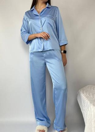 Піжама жіноча шовкова однотонна оверсайз сорочка на гудзиках штани вільного крою на високій посадці якісна блакитна4 фото