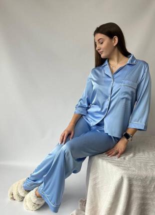 Піжама жіноча шовкова однотонна оверсайз сорочка на гудзиках штани вільного крою на високій посадці якісна блакитна5 фото