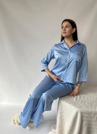 Піжама жіноча шовкова однотонна оверсайз сорочка на гудзиках штани вільного крою на високій посадці якісна блакитна6 фото