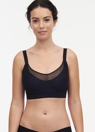 Чорний спортивний бюстгальтер chantelle