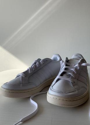 Новые кроссовки adidas grand court (38р)3 фото