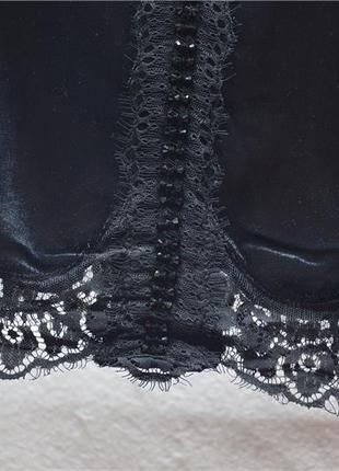 Блузка жіноча оксамитова з камінням і мереживом2 фото