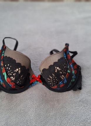 Hunkemoller bюстгалтер 70в-с