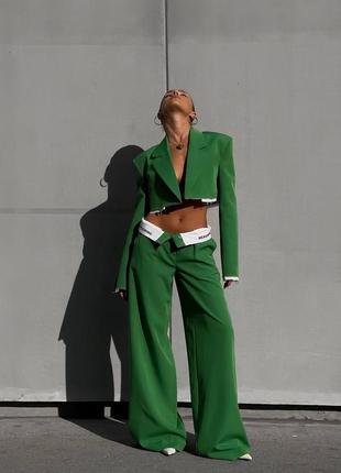 Зелений жіночий брючний костюм вкорочений піджак штани палаццо широкі шорти класичний костюм5 фото