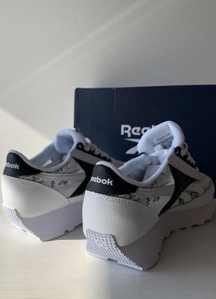 Нові! кросівки reebok (37 p)4 фото