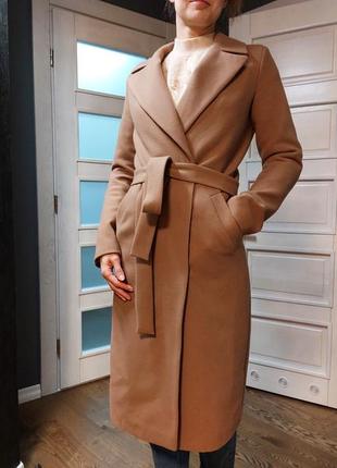 Пальто бежевое р36