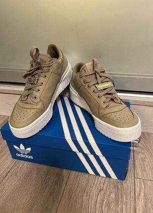 Кроссовки adidas forum bold w