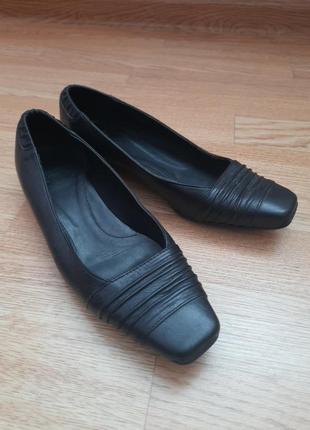 Туфлі/чорні туфлі на низькому каблуку/класичні туфлі8 фото