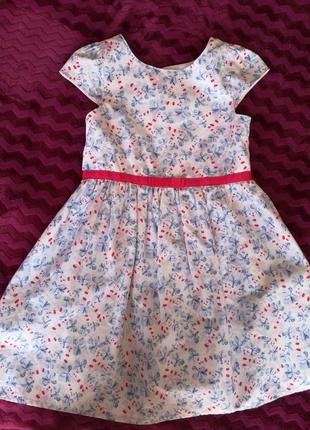 Фирменное красивое платье 6-8 лет