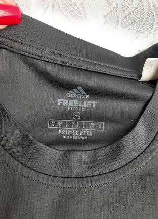 Freelift sport fitted 3-stripes спортивная для тренировок climalite легкая сетчатая ткань6 фото