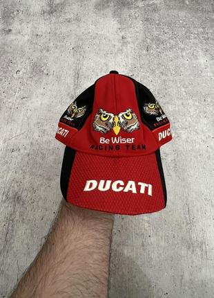 Винтажная кепка ducati