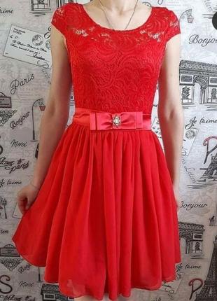 Платье коктейльное