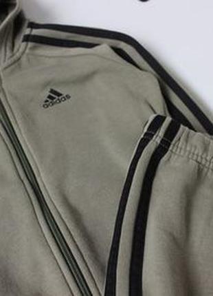 Костюм adidas (оригінал) 4-5 років2 фото