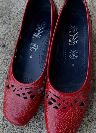 Жіночі туфлі лодочки jenny by ara2 фото
