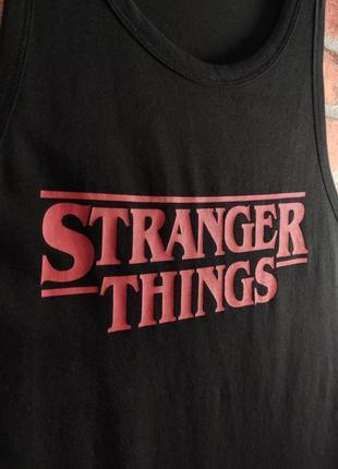 Майка stranger things  дивні дива h&m