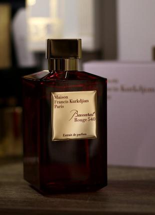 Baccarat rouge extrait  maison francis kurkdjian