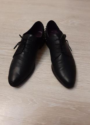 Женкские туфли дерби