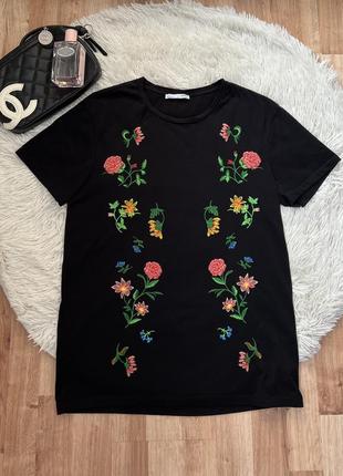 Футболка zara з вишивкою
