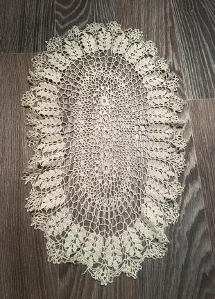 Декоративна мереживна серветка на стіл ручна робота італія