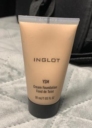 Тональная основа inglot