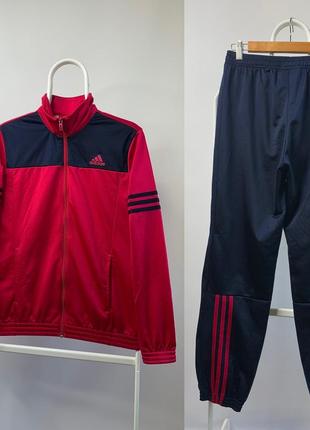 Оригинальный спортивный костюм adidas из новых коллекций1 фото