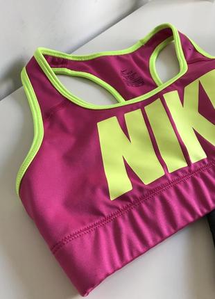 📎 спорт топ nike