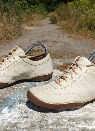 Жіночі, шкіряні мокасіни clarks