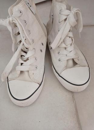 Белые кеды кроссовки со шнурками яркий принт5 фото