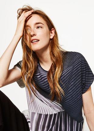 Нова футболка zara р. s