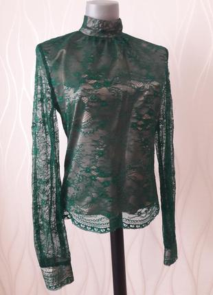 Нежная, гипюровая  блуза  зеленого цвета на подкладке