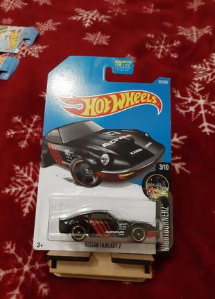 Hot wheels nissan fairlady black/blue/red/white/yellow1 фото