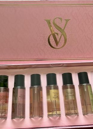 Подарунковий набір із 12 спреїв victoria's secret ultimate mist discovery set1 фото