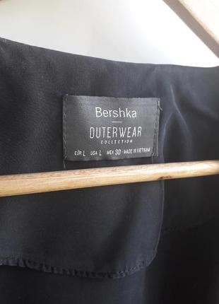 Bershka пиджак,накидка черная4 фото