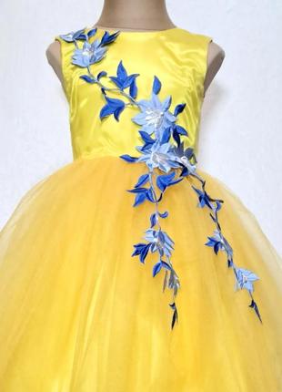 Желтобликовое платье на выпускной4 фото
