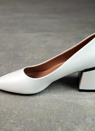 Туфлі жіночі класичні білі екошкіра 5882183 фото