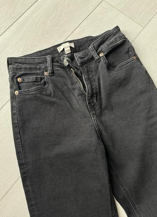 Продам срочно джинсы с разрезами модные недорого h&m весна5 фото
