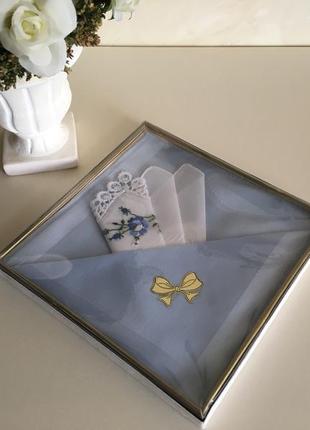 Вынтажный набор комплект батистовых носовых платков ручная вышивка1 фото